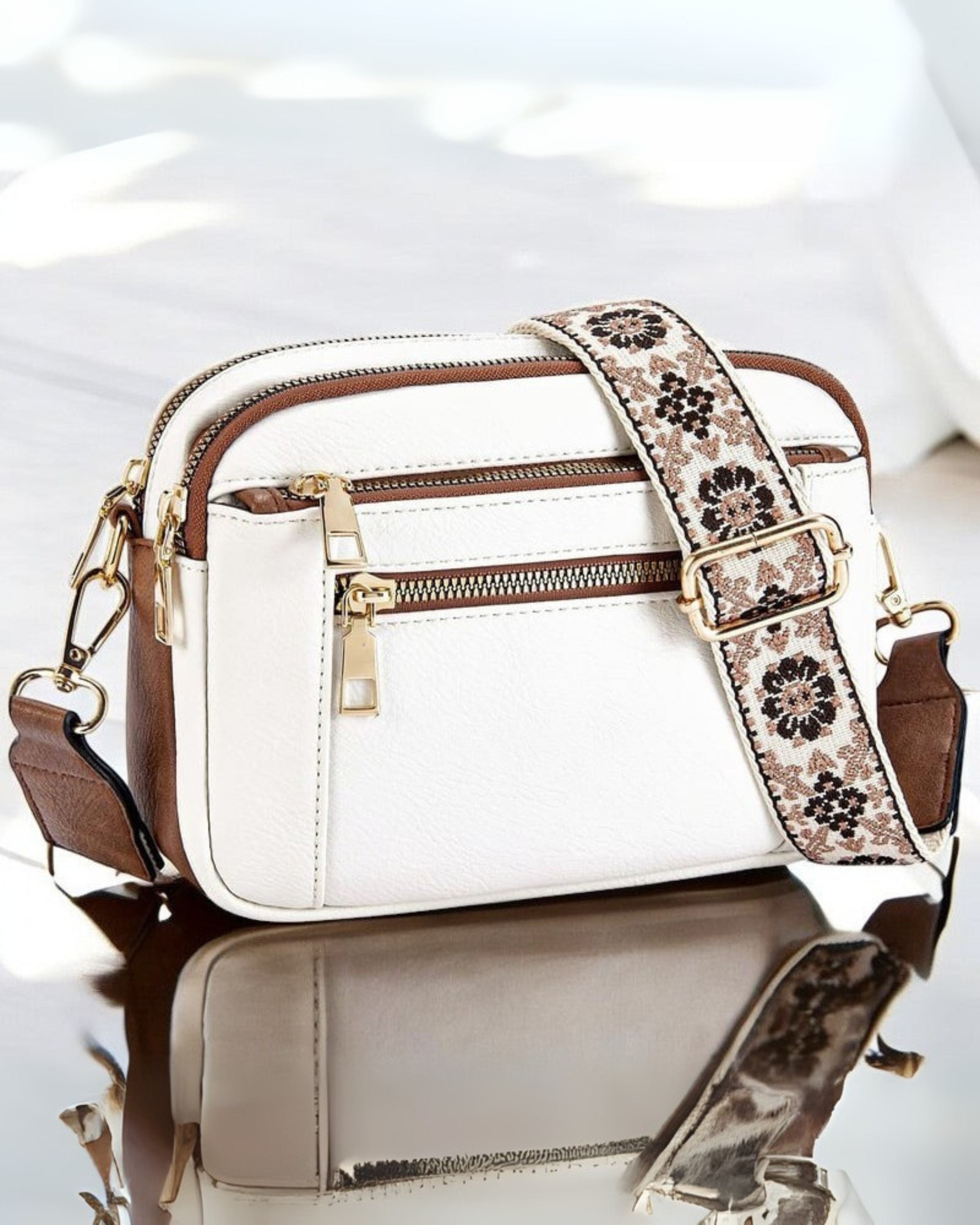 Blanc avec marron