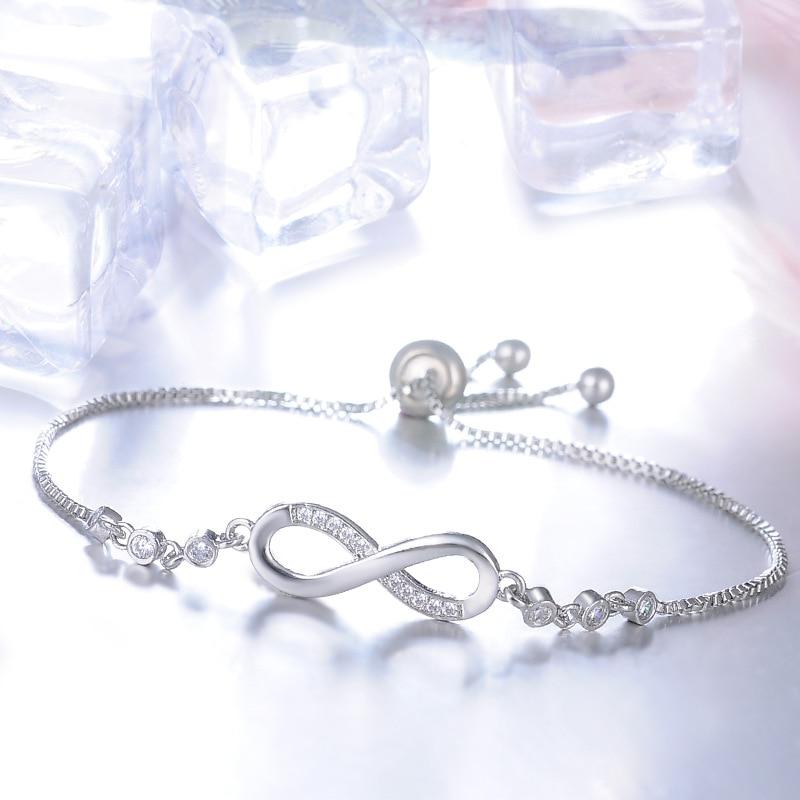 Bracelet ajustable en argent avec symbole infini, élégance intemporelle
